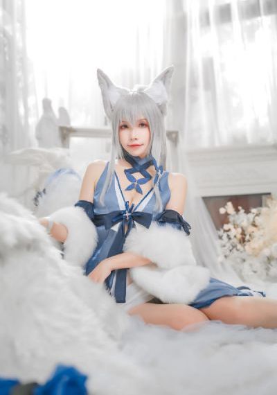 丰满白嫩极品少妇呻吟啪啪片