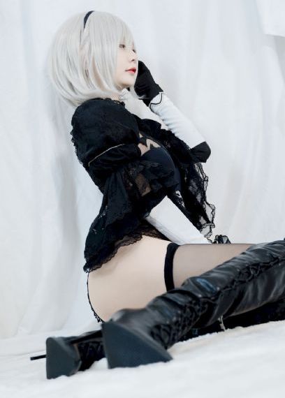 美女下部私部位撒尿