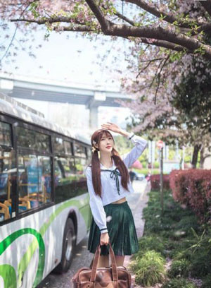 女教师教室hd在线观看