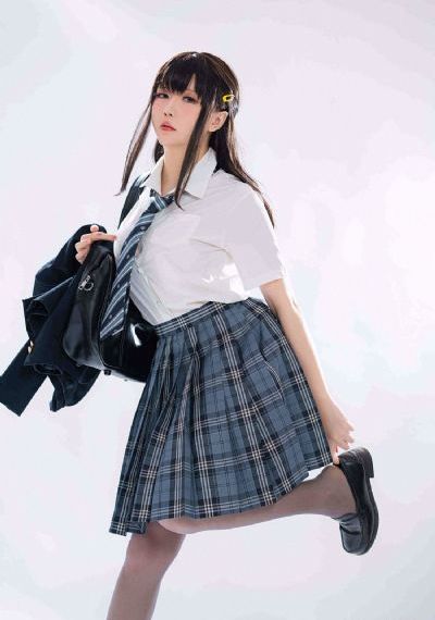 年轻的嫂子在线观看完整版