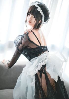 公妇借种乱h日出水